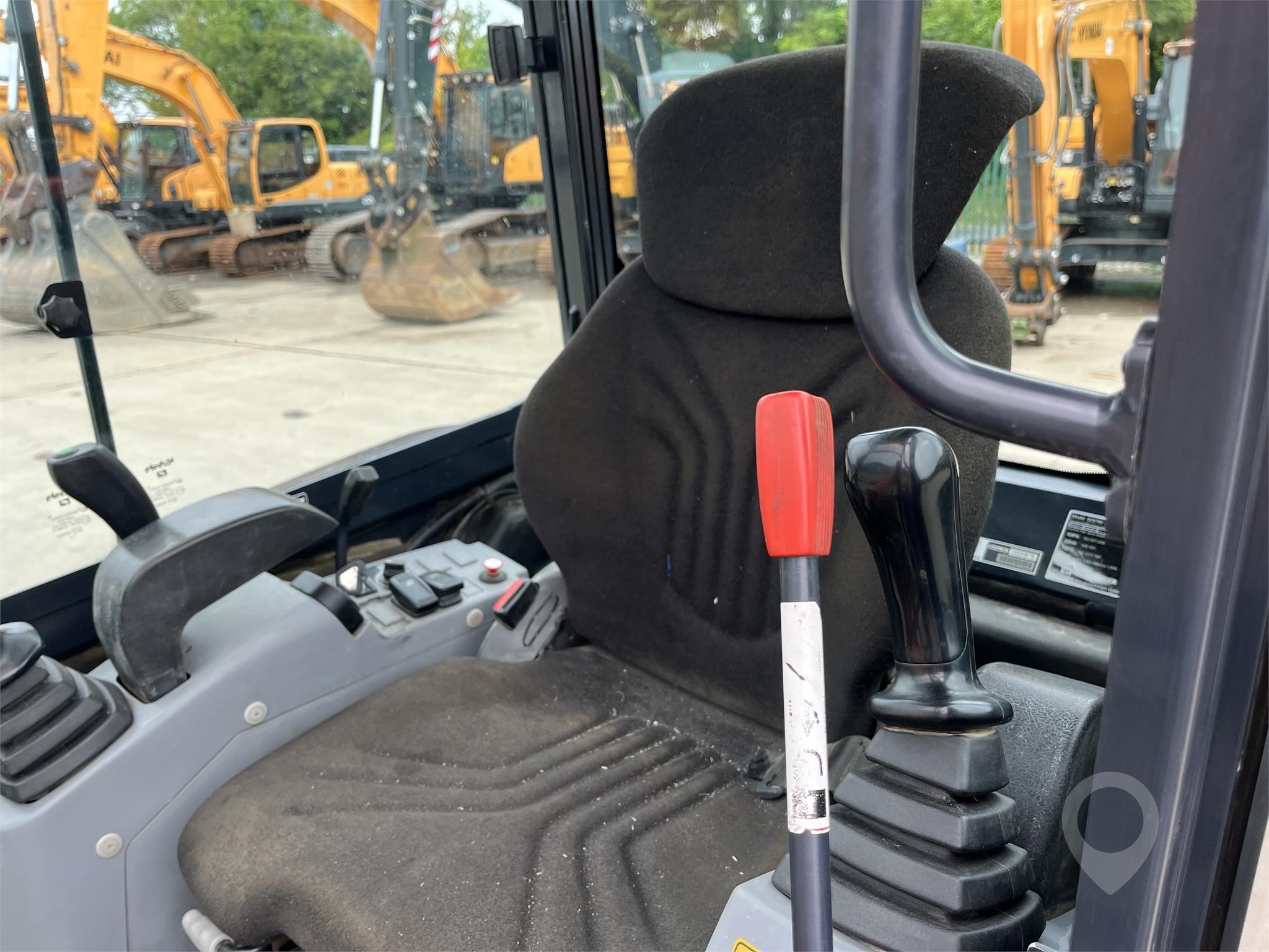 KUBOTA KX030-4 - Image 3