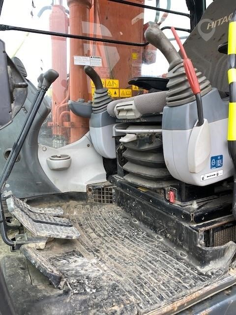 HITACHI 135US-5B - Image 3